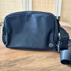Lululemon Belt Bag *Crossbody* Large
